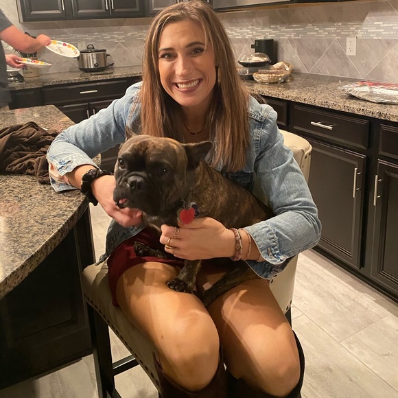 Meet your Posher, Kayla - Picture 4 of 12